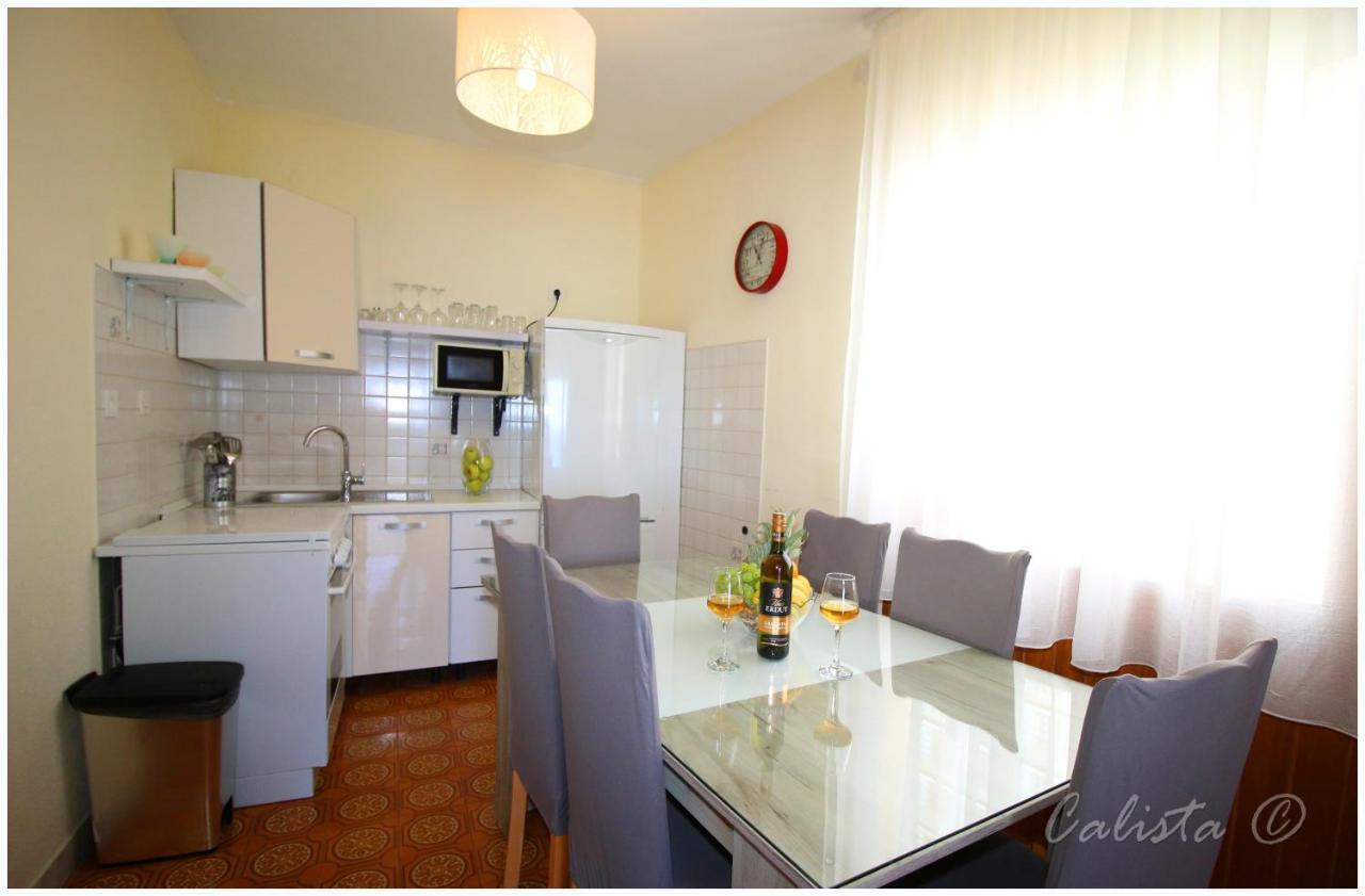 Apartman Smoljic 4+2 Примоштен Екстер'єр фото